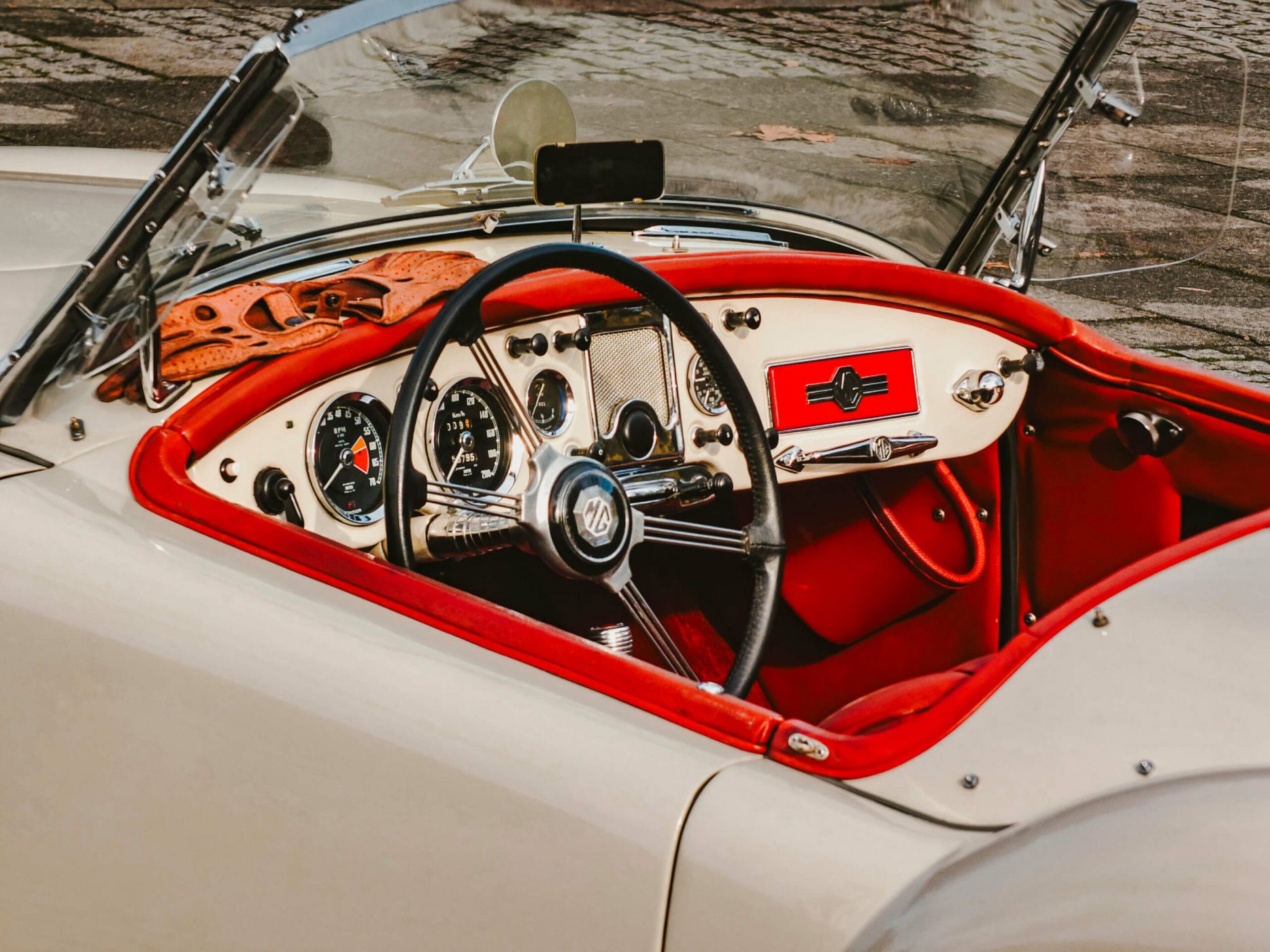 Vintage Tours - MG MGA Detailbilder