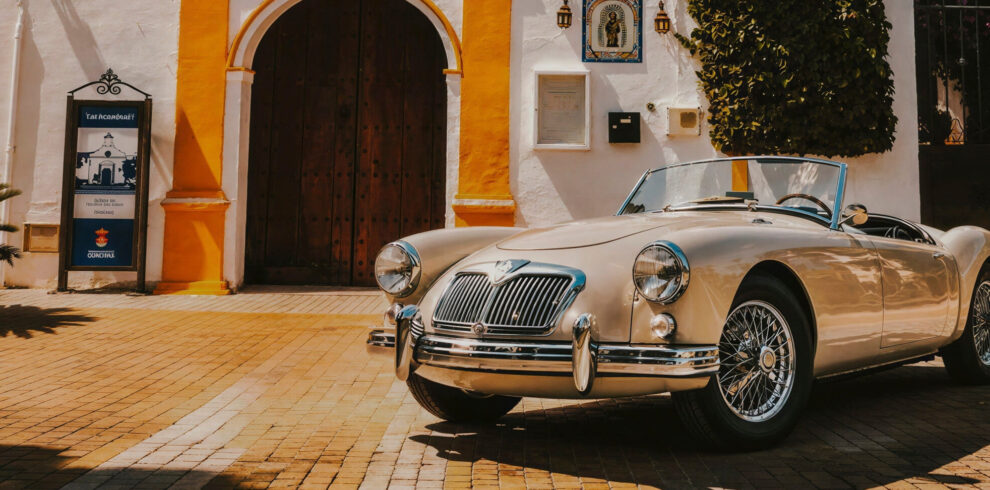 Vintage Tour durch Andalusien: Fahrt durch andalusische Dörfer